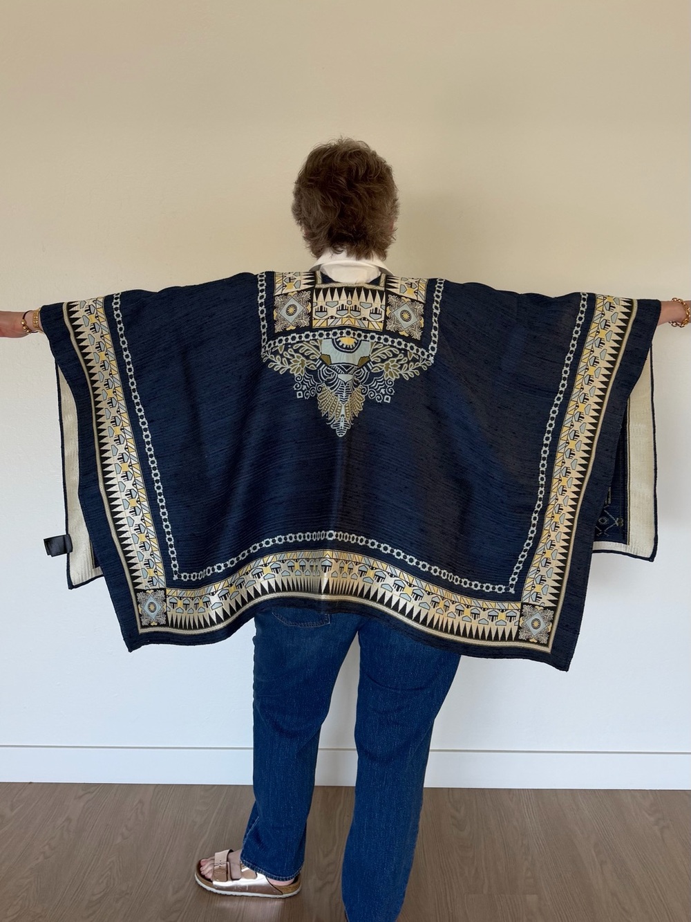 Etro Poncho - Picture 5 of 11